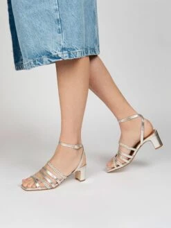 Leren Haksandalen "Adela" Zilverkleurig -Gstar Kleding Winkel anaki leren haksandalen adela zilverkleurig 2