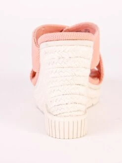 Calvin Klein Sleehakslippers Abrikooskleurig/beige -Gstar Kleding Winkel calvin klein sleehakslippers abrikooskleurig beige 2