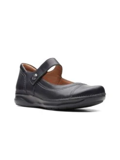 Clarks Leren Ballerina's Met Bandje Zwart -Gstar Kleding Winkel clarks leren ballerinas met bandje zwart 1