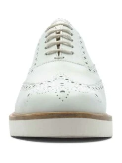 Clarks Leren Veterschoenen Wit -Gstar Kleding Winkel clarks leren veterschoenen wit 2