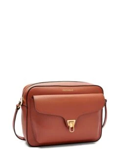 Coccinelle Leren Schoudertas Lichtbruin - (B)26 X (H)20 X (D)8,5 Cm -Gstar Kleding Winkel coccinelle leren schoudertas lichtbruin b 26 x h 20 x d 8 5 cm 1