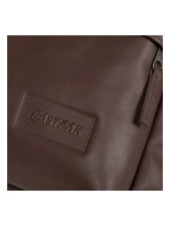 Eastpak Leren Rugzak "Padded Pak´r" Bruin - (B)30 X (H)40 X (D)18 Cm -Gstar Kleding Winkel eastpak leren rugzak padded pak r bruin b 30 x h 40 x d 18 cm 4