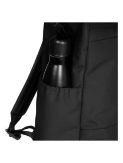 Eastpak Rugzak "Chester" Zwart - (B)27,5 X (H)43 X (D)13 Cm -Gstar Kleding Winkel eastpak rugzak chester zwart b 27 5 x h 43 x d 13 cm 3