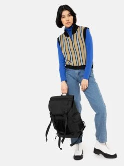 Eastpak Rugzak "Obsten" Zwart - (B)28 X (H)46 X (D)20 Cm -Gstar Kleding Winkel eastpak rugzak obsten zwart b 28 x h 46 x d 20 cm 4