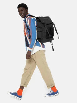 Eastpak Rugzak "Obsten" Zwart - (B)28 X (H)46 X (D)20 Cm -Gstar Kleding Winkel eastpak rugzak obsten zwart b 28 x h 46 x d 20 cm 5