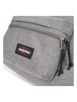 Eastpak Rugzak "Padded Zippl'r" Grijs/zwart - (B)30 X (H)40 X (D)18 Cm 13 Eastpak Rugzak "Padded Zippl'r" Grijs/zwart - (B)30 X (H)40 X (D)18 Cm -Gstar Kleding Winkel eastpak rugzak padded zipplr grijs zwart b 30 x h 40 x d 18 cm 3