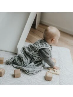 Babyslaapzak Grijs -Gstar Kleding Winkel emmaandnoah babyslaapzak grijs 6