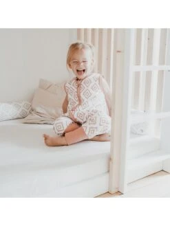 Babyslaapzak Met Voetjes Wit/lichtroze 9 Babyslaapzak Met Voetjes Wit/lichtroze -Gstar Kleding Winkel emmaandnoah babyslaapzak met voetjes wit lichtroze 2