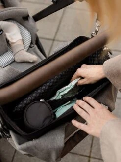 Luiertas "Indy" Beige - (B)45 X (H)27 X (D)21 Cm 15 Luiertas "Indy" Beige - (B)45 X (H)27 X (D)21 Cm -Gstar Kleding Winkel gesslein luiertas indy beige b 45 x h 27 x d 21 cm 5