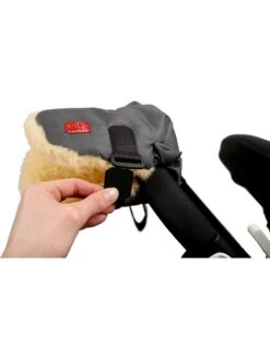 Handwarmer Met Lamsvacht "Siggy" Zwart -Gstar Kleding Winkel kaiser naturfellprodukte handwarmer met lamsvacht siggy zwart 1