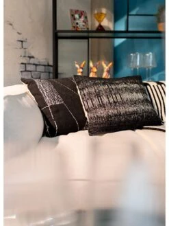 Kussen "Opaco" Zwart - (L)50 X (B)40 Cm -Gstar Kleding Winkel kare kussen opaco zwart l 50 x b 40 cm 4