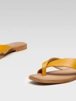 Leren Teenslippers Okergeel/oranje -Gstar Kleding Winkel lasocki leren teenslippers okergeel oranje 3