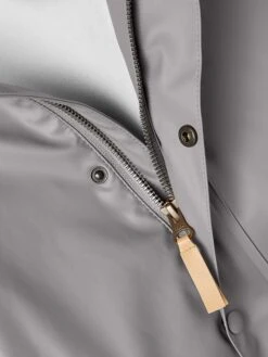 Lil Atelier 2-delige Regenoutfit "Ladry" Grijs -Gstar Kleding Winkel lil atelier 2 delige regenoutfit ladry grijs 3