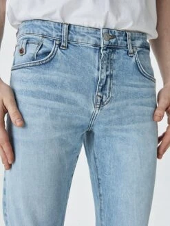 LTB Spijkerbroek "Joshua" - Slim Fit - Lichtblauw -Gstar Kleding Winkel ltb spijkerbroek joshua slim fit lichtblauw 3