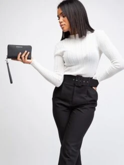 Michael Kors Leren Portemonnee Zwart - (B)18 X (H)10,5 X (D)3 Cm -Gstar Kleding Winkel michael kors leren portemonnee zwart b 18 x h 10 5 x d 3 cm 5