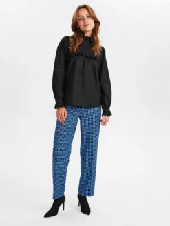Blouse "Nuclematis" Zwart -Gstar Kleding Winkel numph blouse nuclematis zwart 2