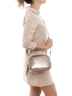 Leren Schoudertas "Monte Sparagio" Roségoudkleurig - (B)23 X (H)17 X (D)7 Cm -Gstar Kleding Winkel pia sassi leren schoudertas monte sparagio rosegoudkleurig b 23 x h 17 x d 7 cm 4