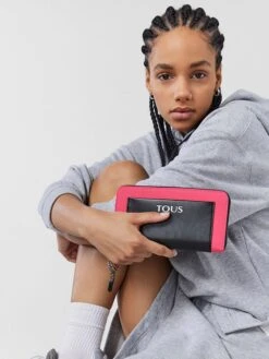 TOUS Portemonnee "Empire Cotton" Roze/zwart - (B)20 X (H)10,5 X (D)2,5 Cm -Gstar Kleding Winkel tous portemonnee empire cotton roze zwart b 20 x h 10 5 x d 2 5 cm 4