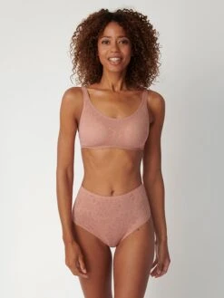 Triumph Beugelloze Beha "Fit Smart" Lichtroze