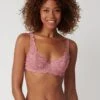 Triumph Voorgevormde Beha "Amourette" Lichtroze -Gstar Kleding Winkel triumph voorgevormde beha amourette lichtroze
