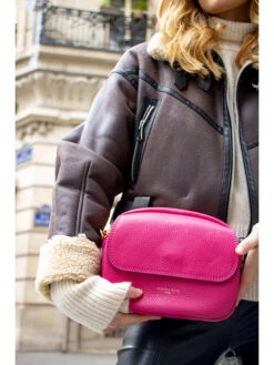 Leren Schoudertas "Santana" Roze - (B)22 X (H)17 X (D)8,5 Cm -Gstar Kleding Winkel victor and hugo paris leren schoudertas santana roze b 22 x h 17 x d 8 5 cm 4
