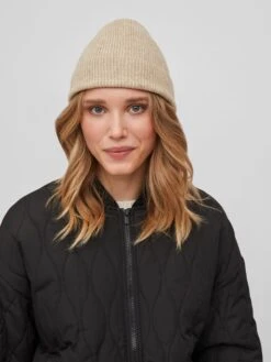 Vila Beanie "Ril" Beige -Gstar Kleding Winkel vila beanie ril beige 1