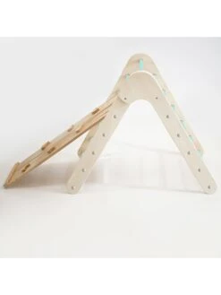 Klimdriehoek Met Helling - Vanaf 3 Jaar - (L)65 X (B)65 X (H)85 Cm 7 Klimdriehoek Met Helling - Vanaf 3 Jaar - (L)65 X (B)65 X (H)85 Cm -Gstar Kleding Winkel woody kids klimdriehoek met helling vanaf 3 jaar l 65 x b 65 x h 85 cm 2